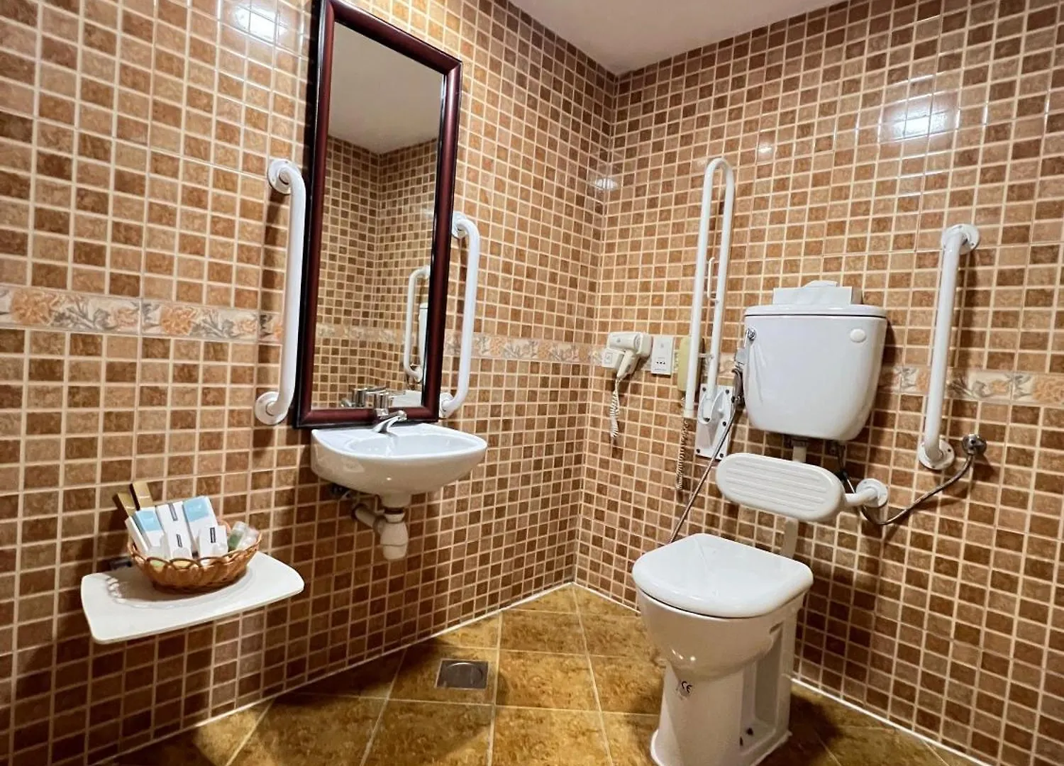 Claridge Hotel Dubai